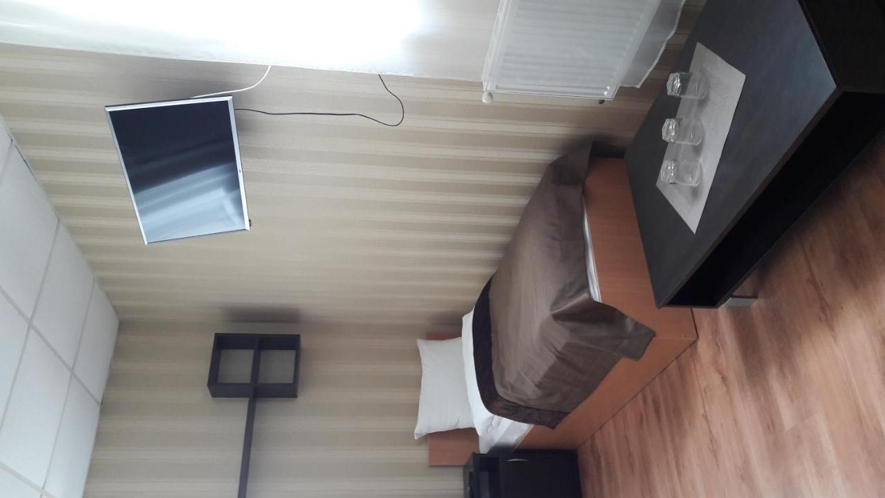 Leon Hotel Lviv Eksteriør billede