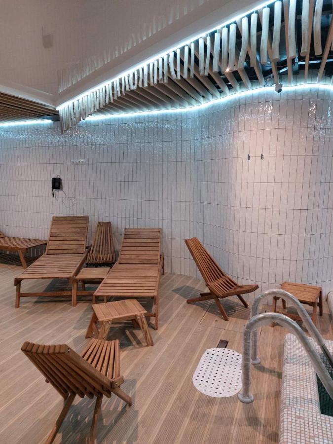 Leon Hotel Lviv Eksteriør billede